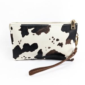 🦋LAST🦋 NWT Jen & Co. Riley Crossbody Clutch, Cow Print